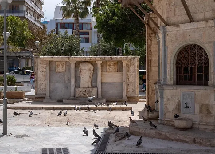 Iris Luxury Apartment At The Heraklion Center